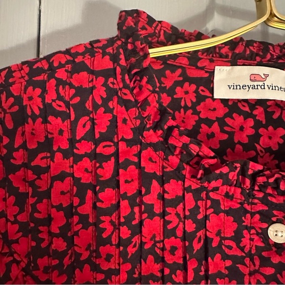 Vineyard Vines Blue & Red Floral Wildflowers Pleated Yoke Top Size 4 - Picture 4 of 11